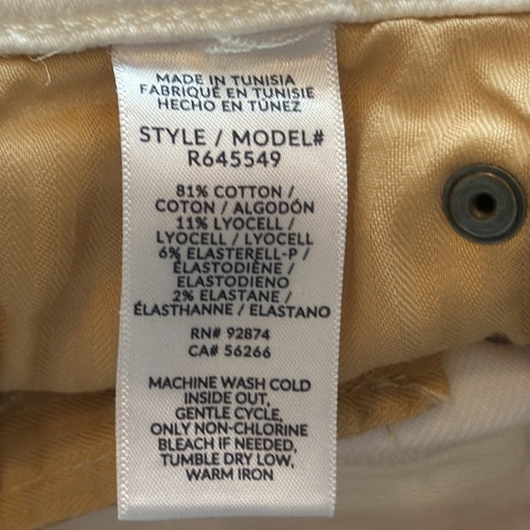 Splendid Mid-Rise Bootcut White Jeans - Picture 15 of 17